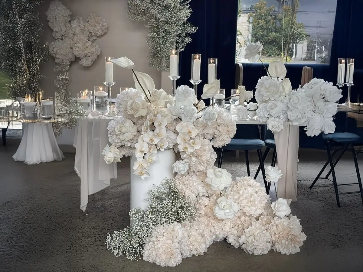 Aranjament floral elegant pentru evenimente