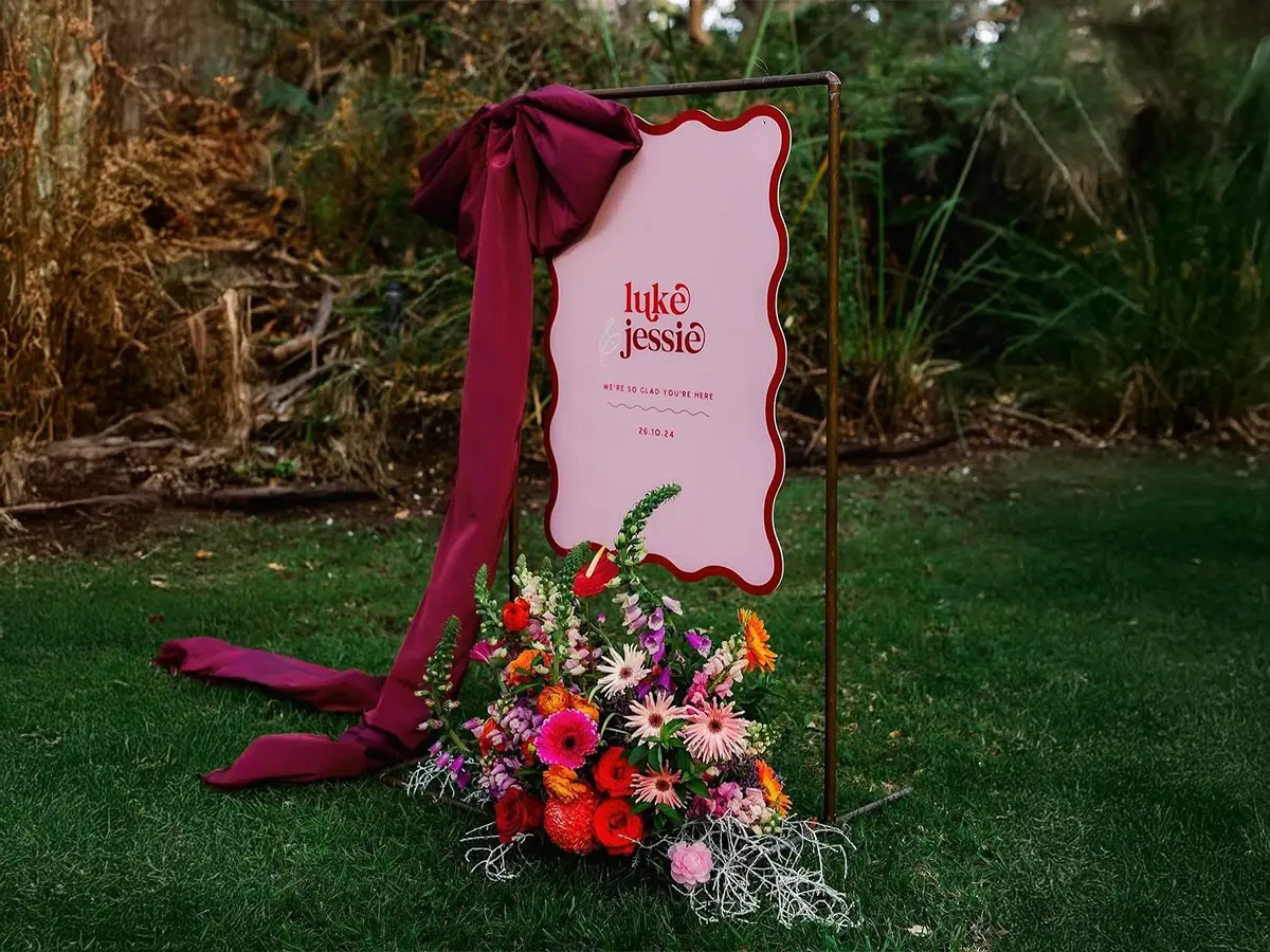 Welcome board elegant pentru evenimente premium Infinity Luxury Events